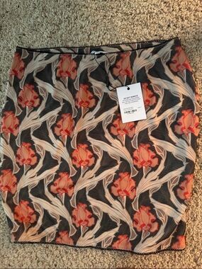 Miaou Moni Skirt size small